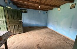 Casă cu 3 camere și un teren de 3000 mp