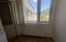 Apartament de vanzare, partial renovat, 3 camere, 43 mp - Simleu Silvaniei