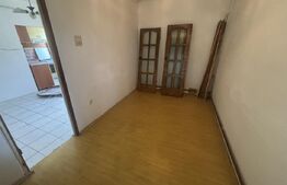 Apartament de vanzare, partial renovat, 3 camere, 43 mp - Simleu Silvaniei