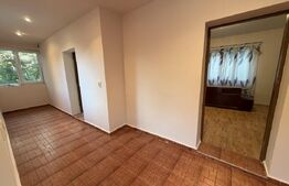 Casă cu 4 camere și un teren de 1000 mp