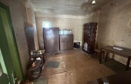 Casă cu 3 camere și un teren în suprafață de 1900 mp