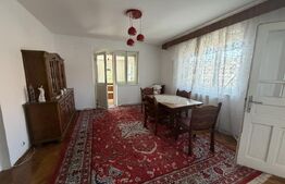Casă de vanzare, 5 camere și un teren de 500 mp