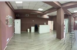 Spațiu de închiriat – ideal pentru birouri, spațiu de  joacă sau sală de fitness