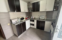 Casa + Spatiu comercial, 566 mp - in Bradet