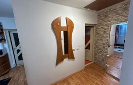 Apartament decomandat, 54 mp, Mansardă, Cartier Brădet