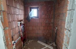 Casă individuală de vânzare cu curte proprie, Jibou