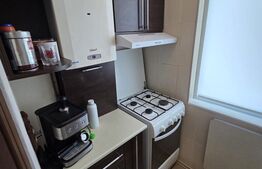 Apartament de închiriat cu 3 camere, cartier Brădet