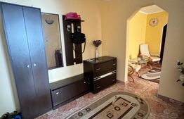 Apartament de vanzare, 70 mp, garaj, zona Bradet