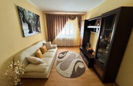 Apartament de vanzare, 70 mp, garaj, zona Bradet