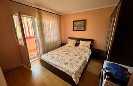 Apartament de vanzare, 70 mp, garaj, zona Bradet