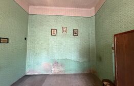 Casa de vanzare, curte comuna , zona Simleu Silvaniei