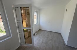 Casa de vanzare 109 mp, teren 13000 mp, zona Ciocman