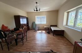 Casă cu 4 camere, 100 mp, teren 2500 mp, zona Garcei