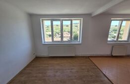 Apartament de vănzare, 3 camere, 64 mp, zona Sărmășag