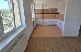 Apartament de vănzare, 3 camere, 64 mp, zona Sărmășag