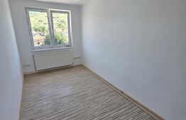 Apartament de vănzare, 3 camere, 64 mp, zona Sărmășag