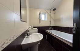 Apartament cu 2 camere, 45 mp, zona Centrala