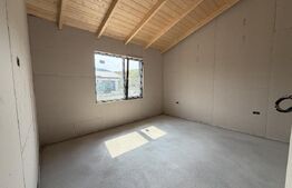Casa 3 camere, teren de 800 mp, zona Fetindia