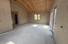 Casa 3 camere, teren de 800 mp, zona Fetindia