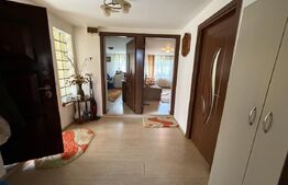 Casa 2 camere, 70 mp, teren 1600 mp, zona Ciumarna