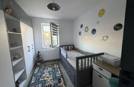Apartament cu 3 camere bloc vila