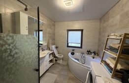 Casa cu 3 camere, 143 mp, teren 900 mp, zona Bilghez 