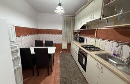 Apartament cu 4 camere, 80 mp, zona Dumbrava II